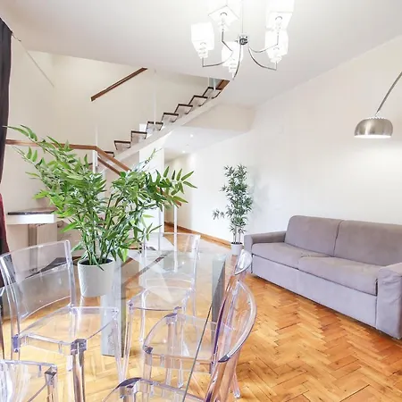 アパート Penthouse In The Heart Of The Center ローマ